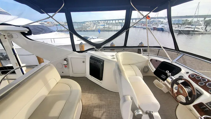 Loon A Sea Yacht Photos Pics Flybridge Port