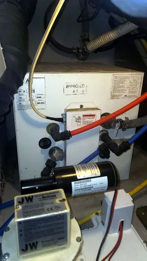 Loon A Sea Yacht Photos Pics Water Heater