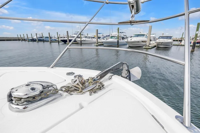  Yacht Photos Pics Bow view of 2007 Meridian 459 Motoryacht docked in a marina.