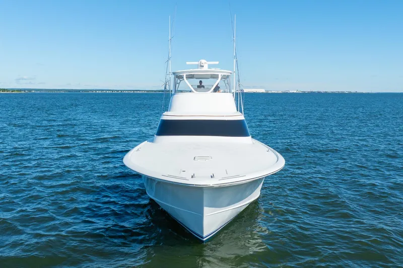 Lisa K Yacht Photos Pics Billy Holton 64 Lisa K - Bow