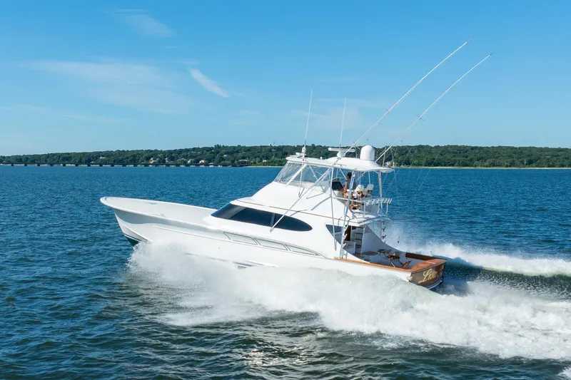 Lisa K Yacht Photos Pics Billy Holton 64 Lisa K - Profile
