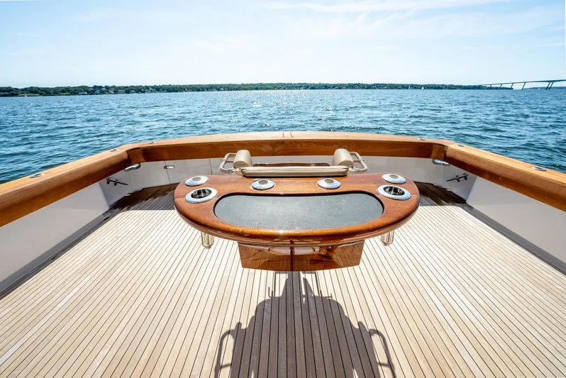 Lisa K Yacht Photos Pics Billy Holton 64 Lisa K - Cockpit