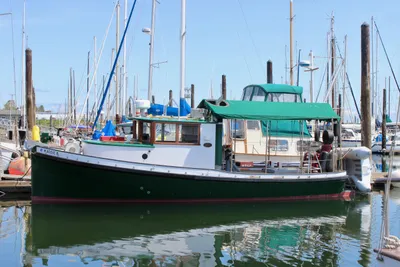 Custom 32' William Garden Tug