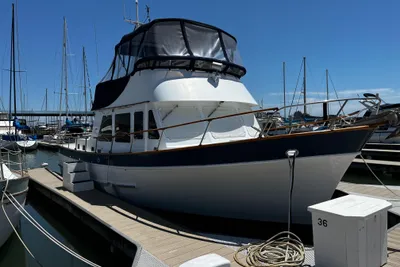 DeFever 40 Aft Cabin
