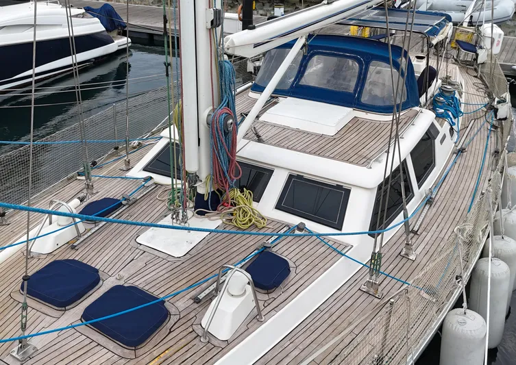 Papermoon Yacht Photos Pics 