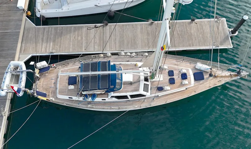 Papermoon Yacht Photos Pics 