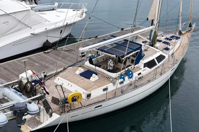 1995 Oyster 55