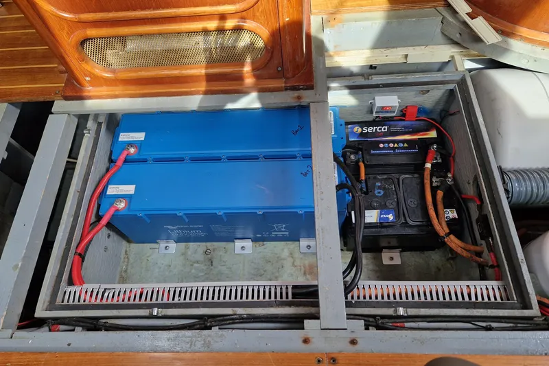 Papermoon Yacht Photos Pics 