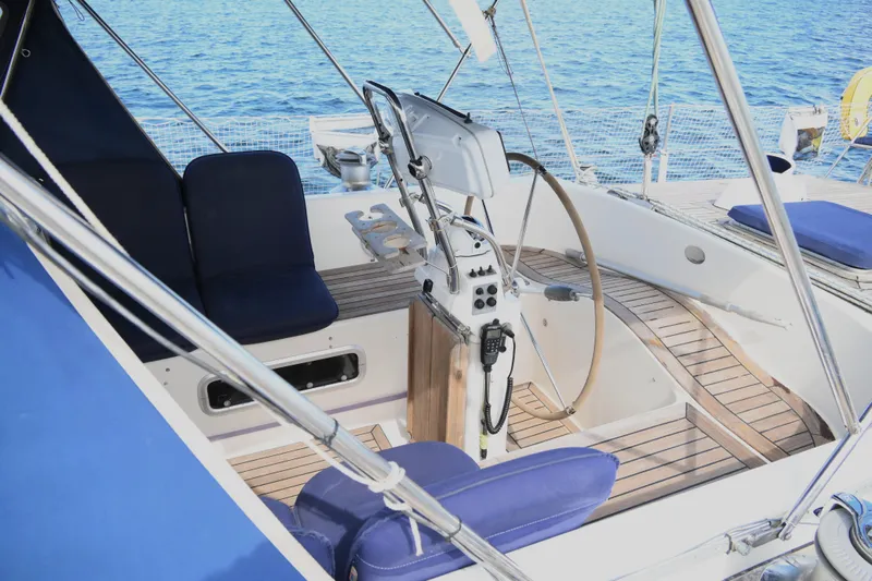 Papermoon Yacht Photos Pics 