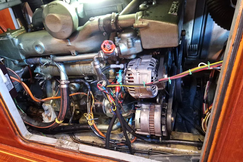 Papermoon Yacht Photos Pics 