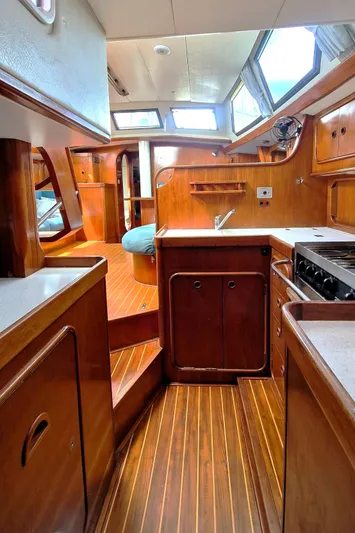 Papermoon Yacht Photos Pics 