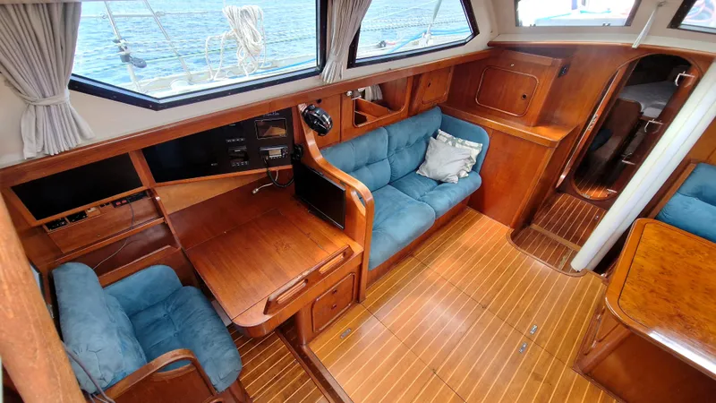 Papermoon Yacht Photos Pics 