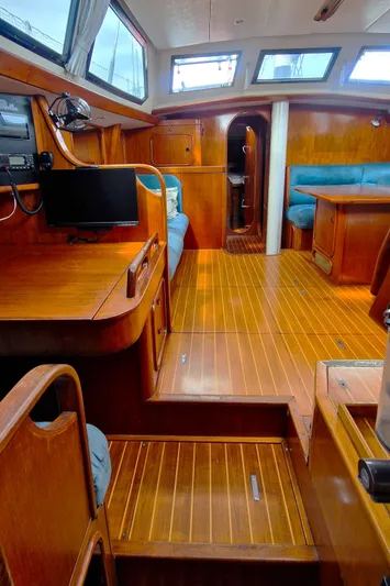 Papermoon Yacht Photos Pics 