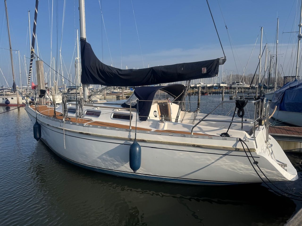 2000 Van De Stadt Jupiter 30