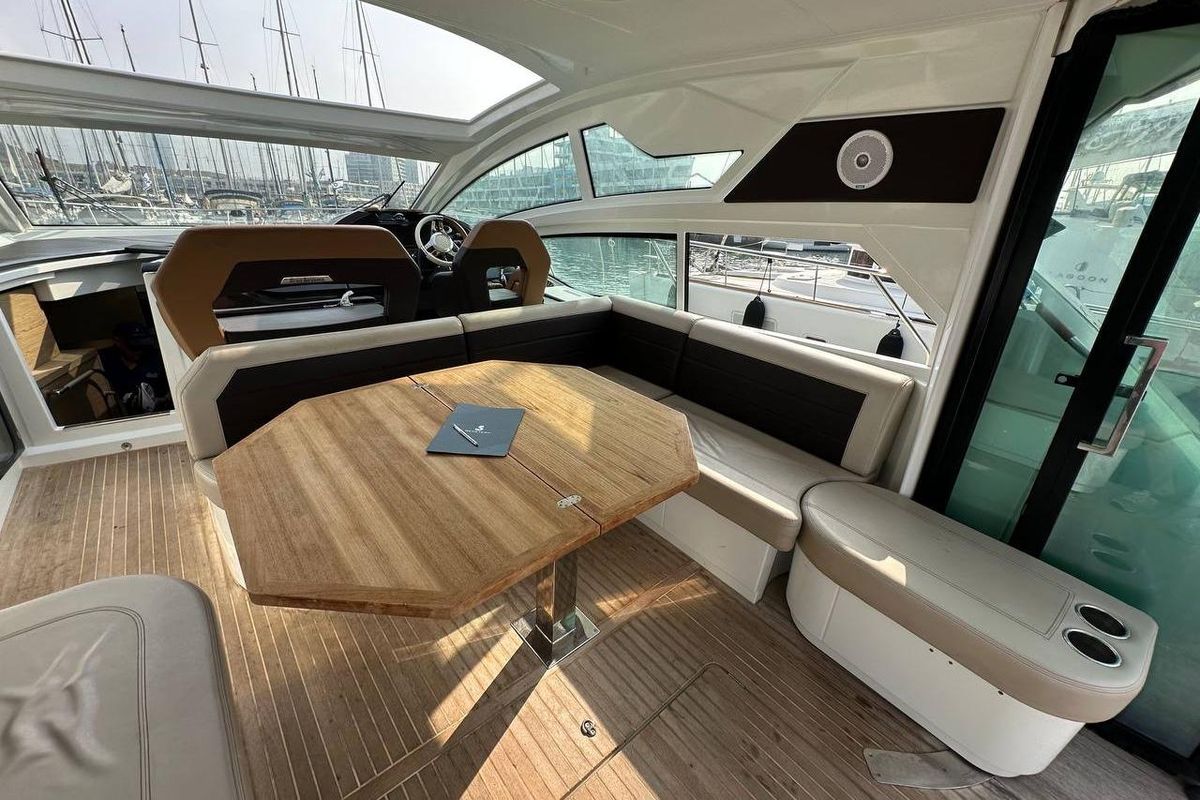 2017 Beneteau 48 