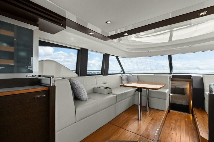 2017 Tiara Yachts 44 