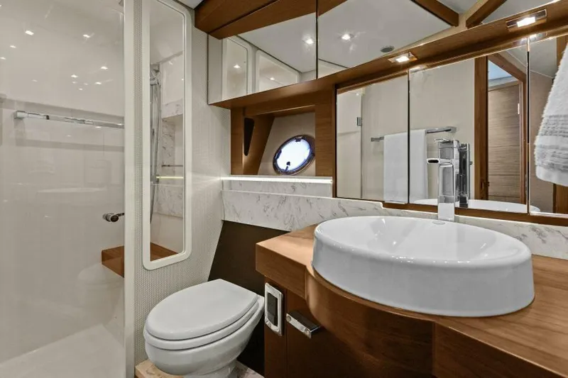 Wild Blue Yacht Photos Pics Master Stateroom  Head