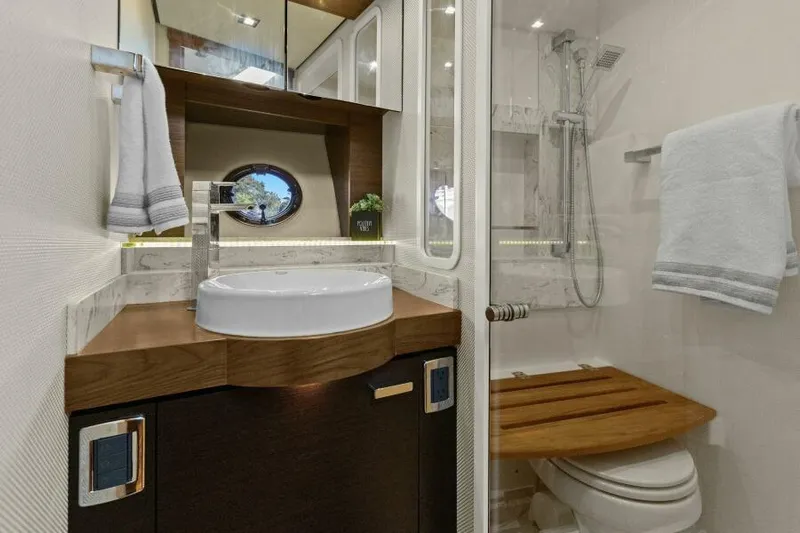 Wild Blue Yacht Photos Pics VIP Stateroom Head