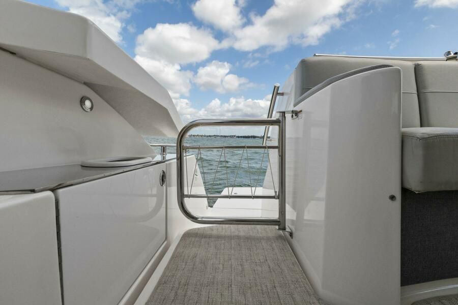 2017 Tiara Yachts 44 