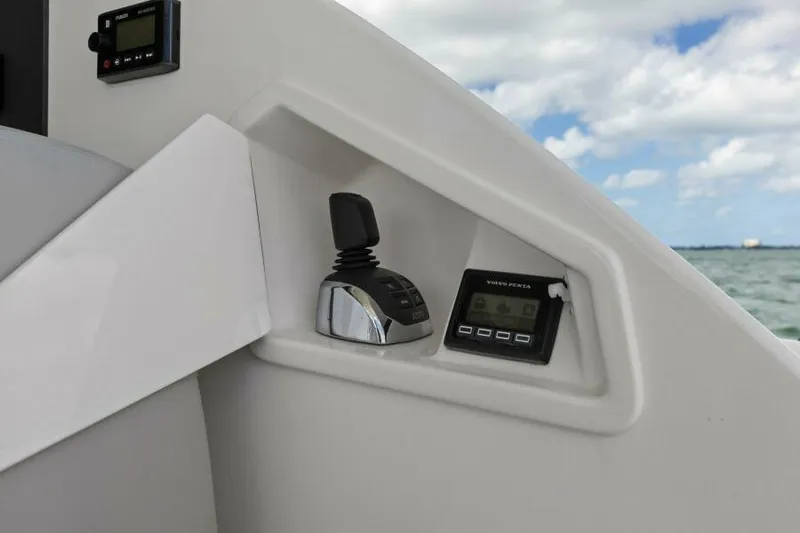 Wild Blue Yacht Photos Pics Cockpit