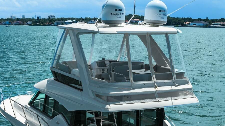 2017 Tiara Yachts 44 