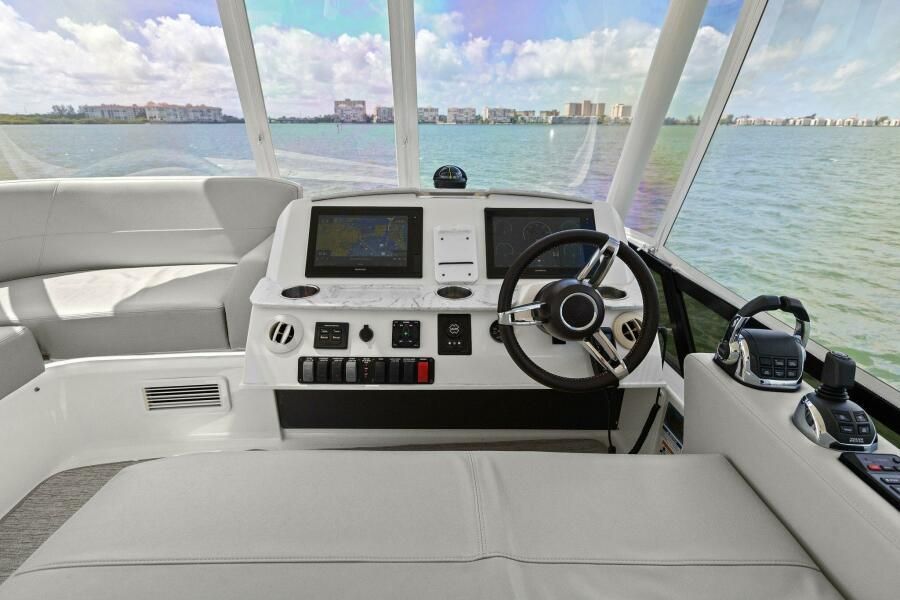 2017 Tiara Yachts 44 