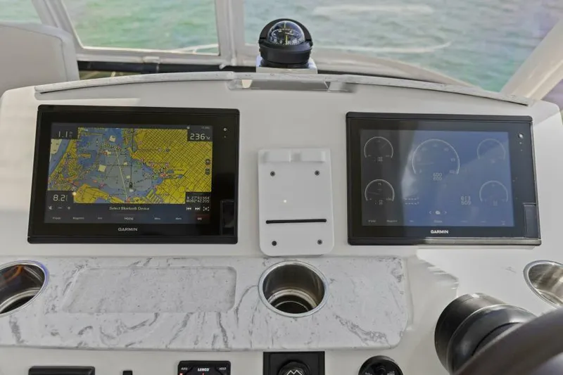 Wild Blue Yacht Photos Pics Flybridge