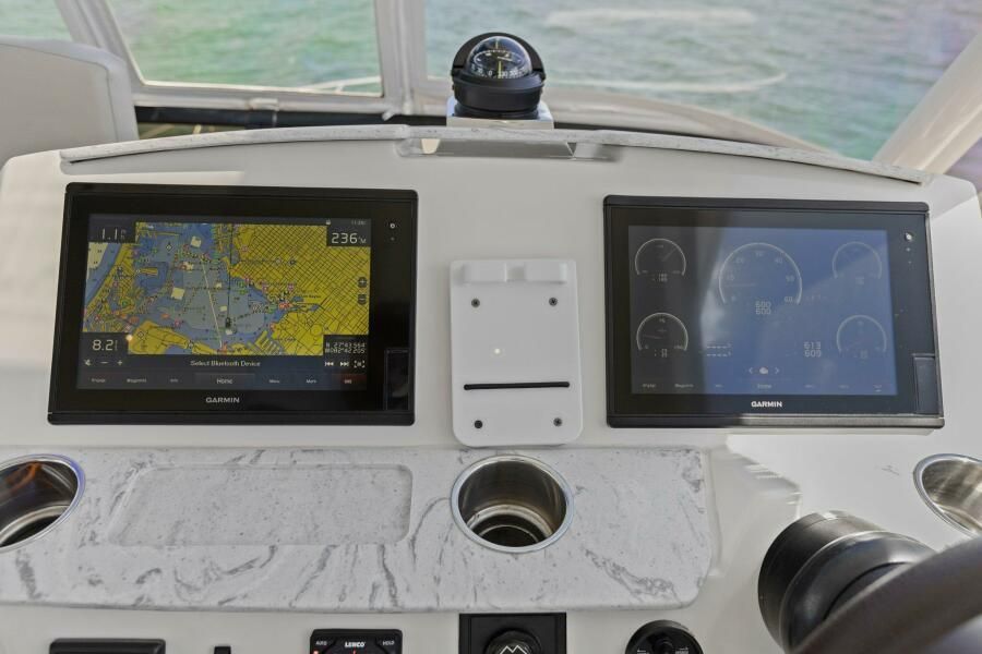 2017 Tiara Yachts 44 