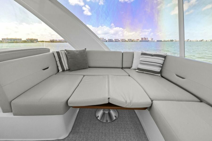 2017 Tiara Yachts 44 