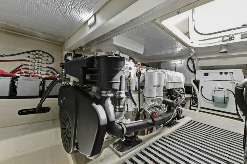 Wild Blue Yacht Photos Pics Engine Room