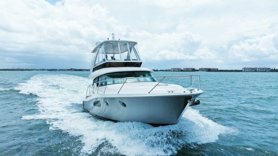 2017 Tiara Yachts 44 