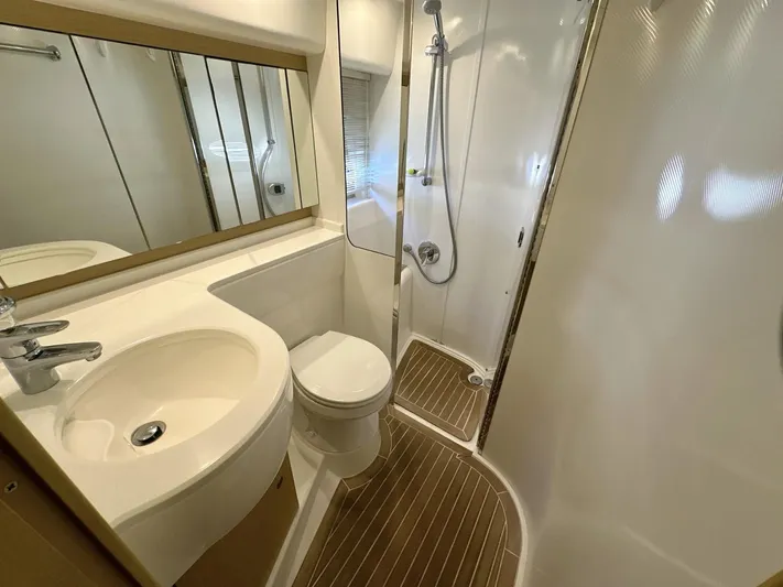  Yacht Photos Pics Princess V 48