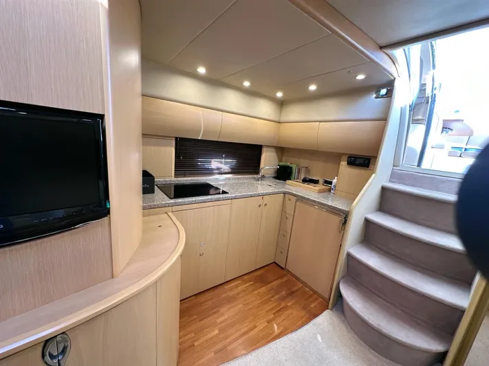  Yacht Photos Pics Princess V 48