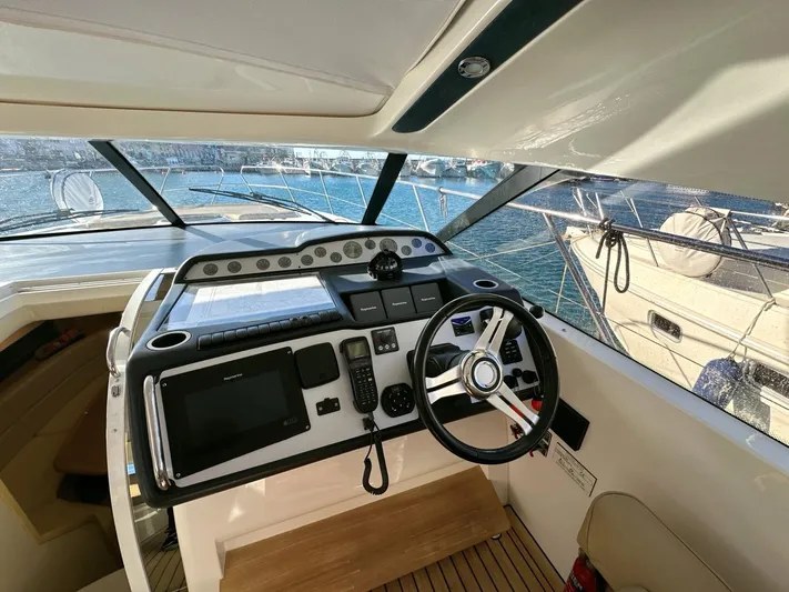  Yacht Photos Pics Princess V 48