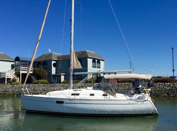 2000 Beneteau Oceanis 321