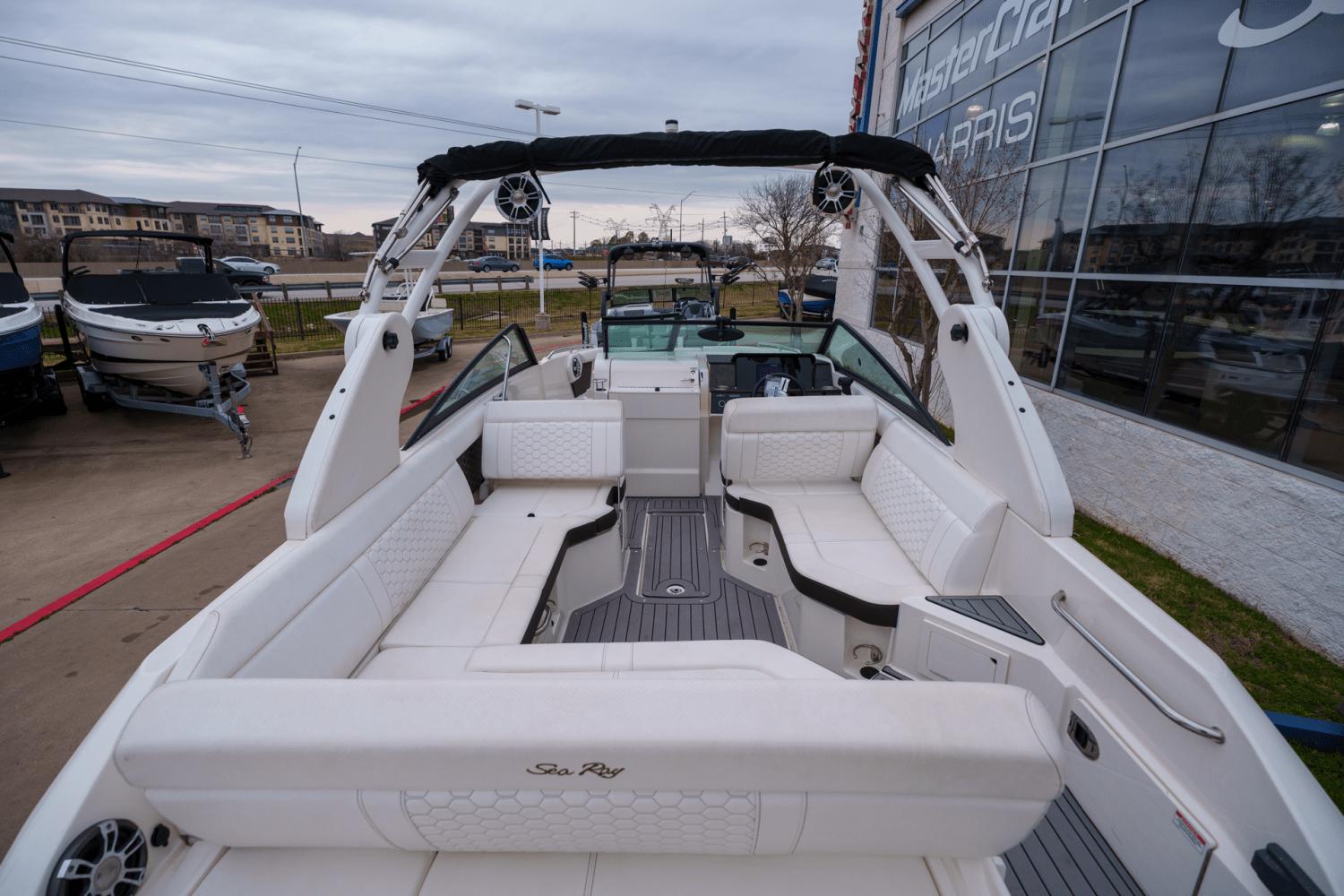 2019 Sea Ray SDX 250 Runabout for sale YachtWorld