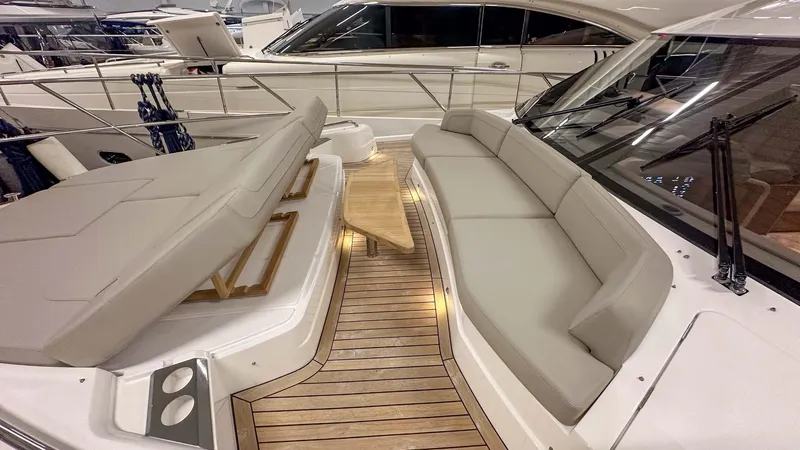 F55163 Yacht Photos Pics 