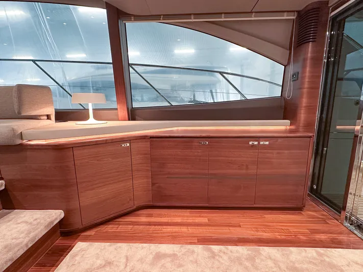 F55163 Yacht Photos Pics 