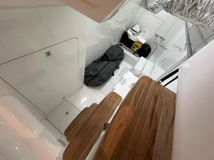 F55163 Yacht Photos Pics 