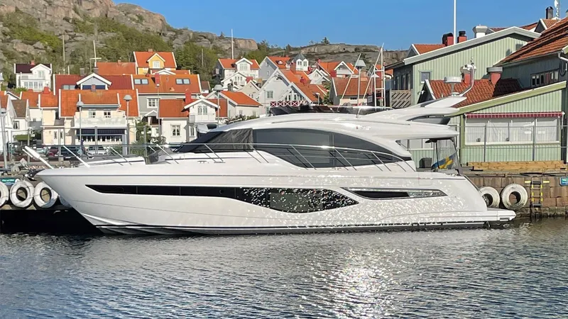 F55163 Yacht Photos Pics 