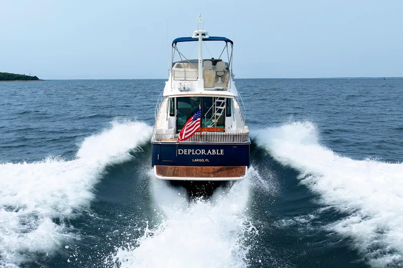  Yacht Photos Pics Running Transom