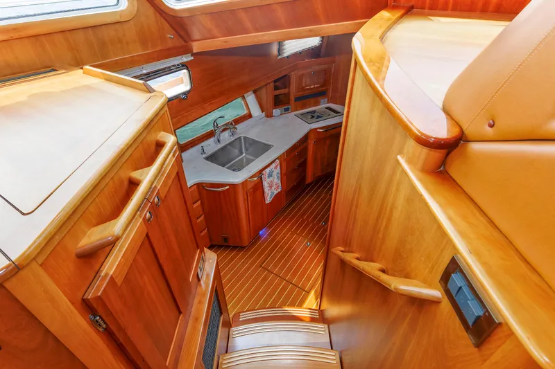  Yacht Photos Pics Galley Down