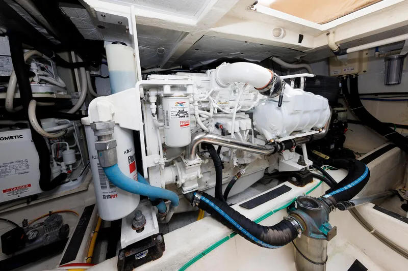  Yacht Photos Pics Engine - Starboard