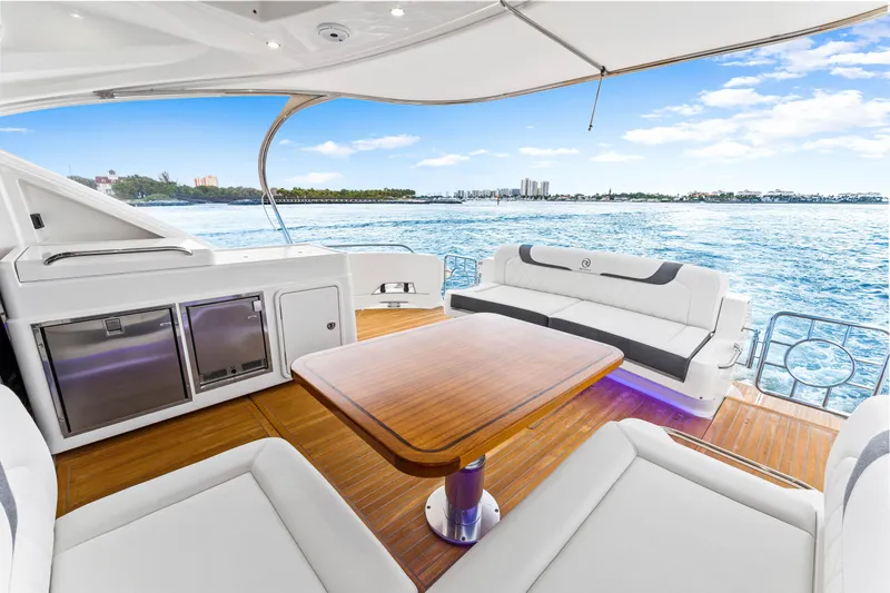 Dash Yacht Photos Pics Cockpit Seating