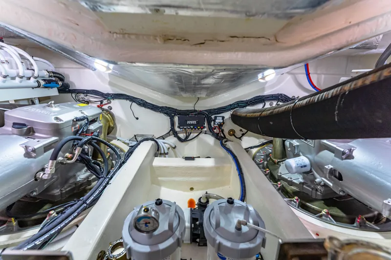 Dash Yacht Photos Pics 