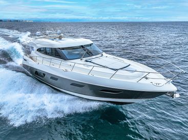 2022 60' Riviera-6000 Sport Yacht Essex, CT, US