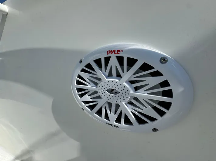  Yacht Photos Pics Pyle Hydra marine speaker on 2011 Everglades 325 Center Console boat.