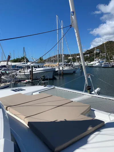 Hourglass Yacht Photos Pics 