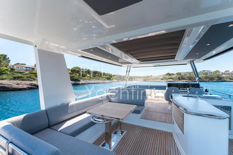  Yacht Photos Pics Grand Trawler 62 - PPL Yachting
