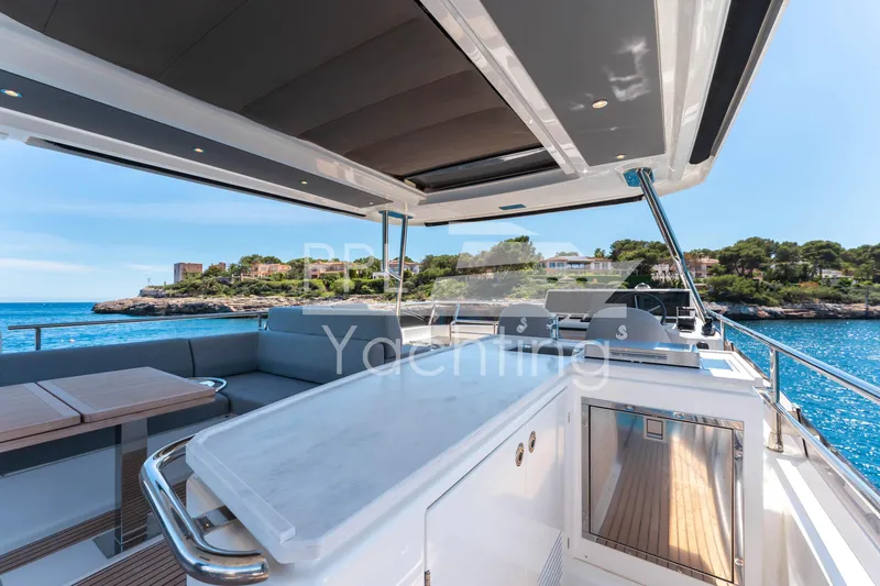  Yacht Photos Pics Grand Trawler 62 - PPL Yachting